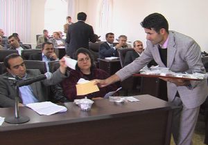 Meclis mi, doğum günü partisi mi?